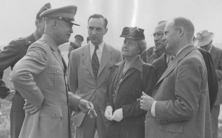 photo: Frances Payne Bolton and General Eisenhower