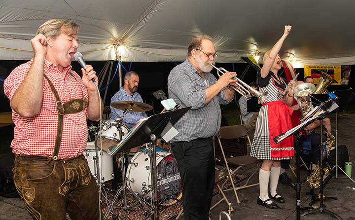 Photo of Band Die Unpronounceables at Oktoberfest