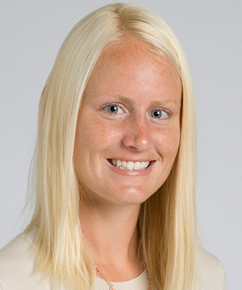 Amy Nowacki headshot