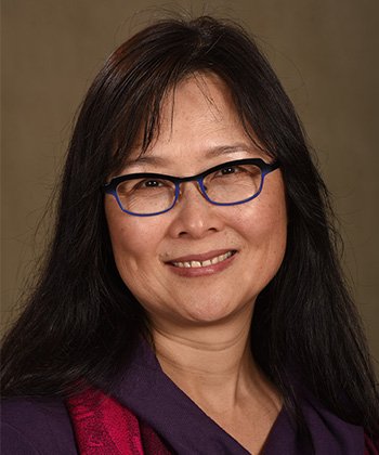 Liya Wang headshot