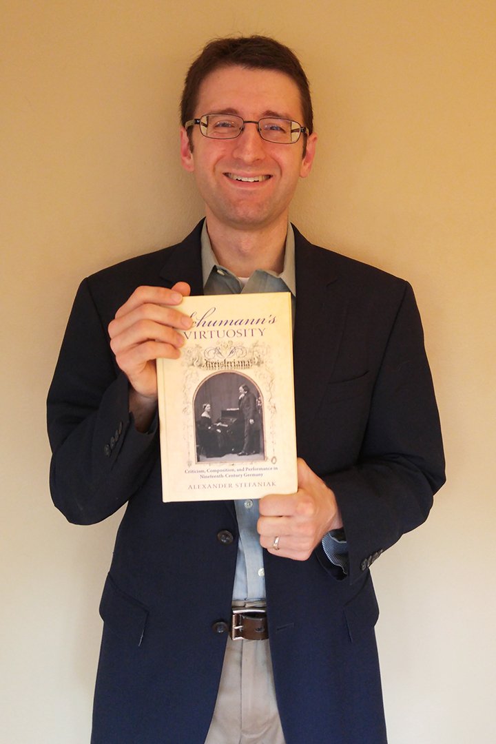 Alex Stefaniak with his book "Schumann's Virtuosity"