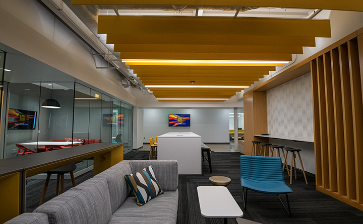 Baldwin Wallace Knowlton Center gathering, study and team workspaces