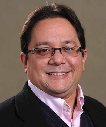 Javier Morales-Ortiz headshot