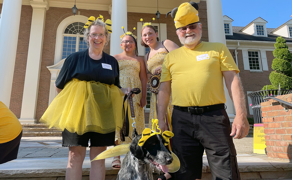 BW Bark Walk 2025