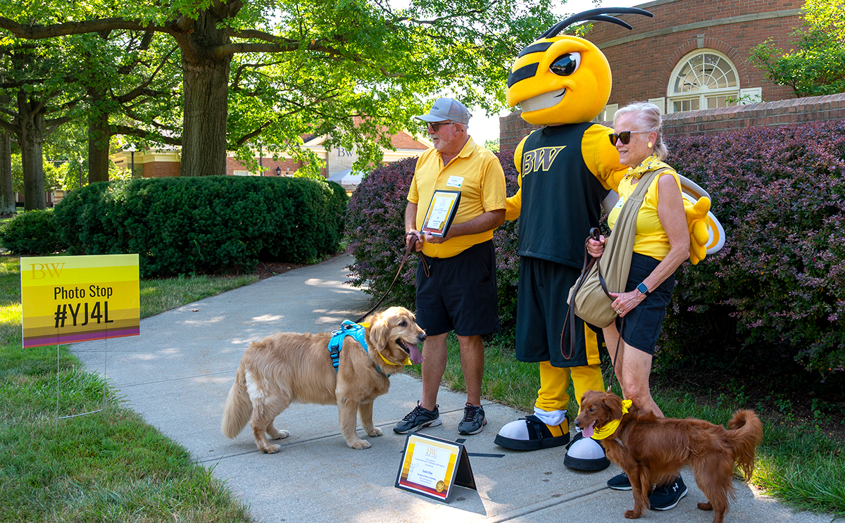 BW Bark Walk 2025