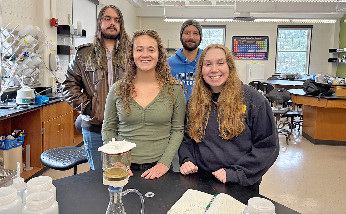 Environmental science students in lab