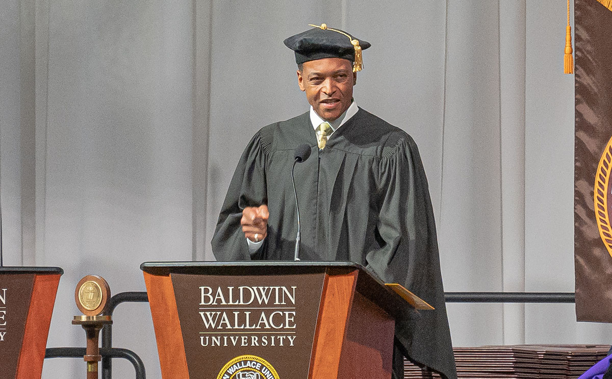 Randell McShepard '86 speaks at BW's May 2022 Commencement
