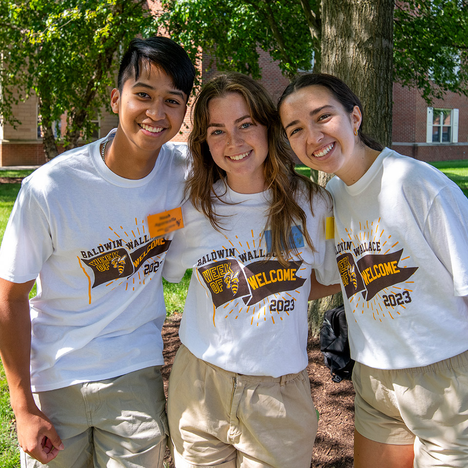 Members of the BW join together to help new students on move-in day.