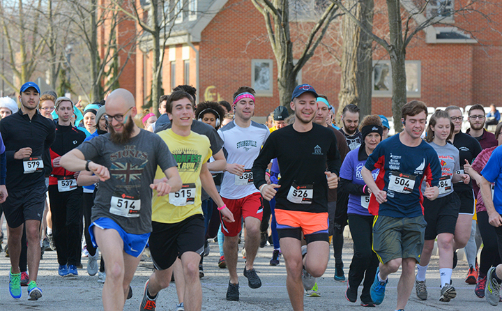 Photo of Conservatory students, faculty, staff and music enthusiasts participating in the annual Bach Run 5k and walk.