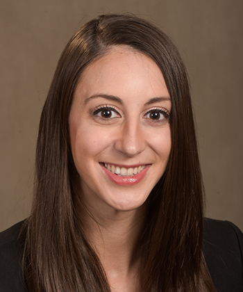 Hannah Schlueter headshot