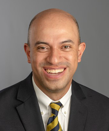 Dr. Sergio Robles