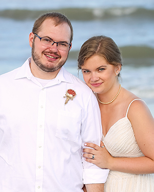 photo of conservatory of musical alumni Meredith Hopkins and Isaac Hopkins