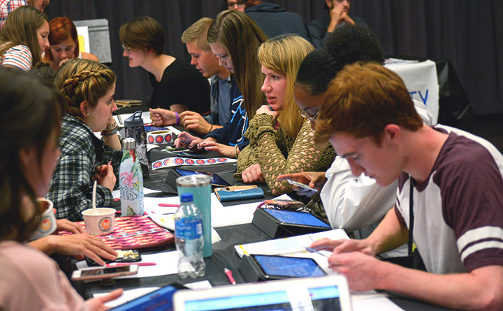 Students register to vote during a #BWVOTES campaign event at the Conservatory of Music before the fall 2018 midterm election.