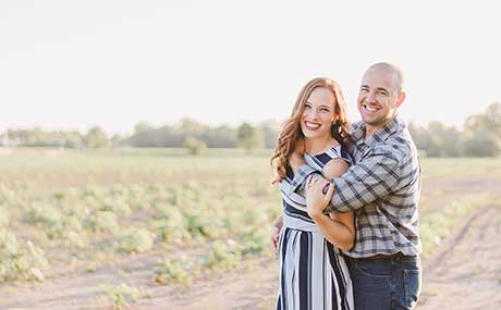 Photo of Ashley (Schuster) Dolnosich '15 and Josh Dolnosich '14