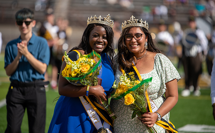 2021 BW Homecoming Royalty Ru Mareya and Aru Gupta 