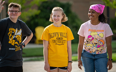 First-year BW students in a summer orientation group.