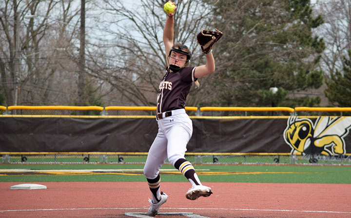 photo of softball player