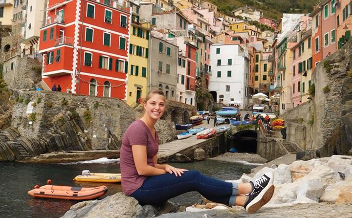 Biology major Savannah Craig on a weekend excursion in Riomaggiore, La Spezia, Italy.