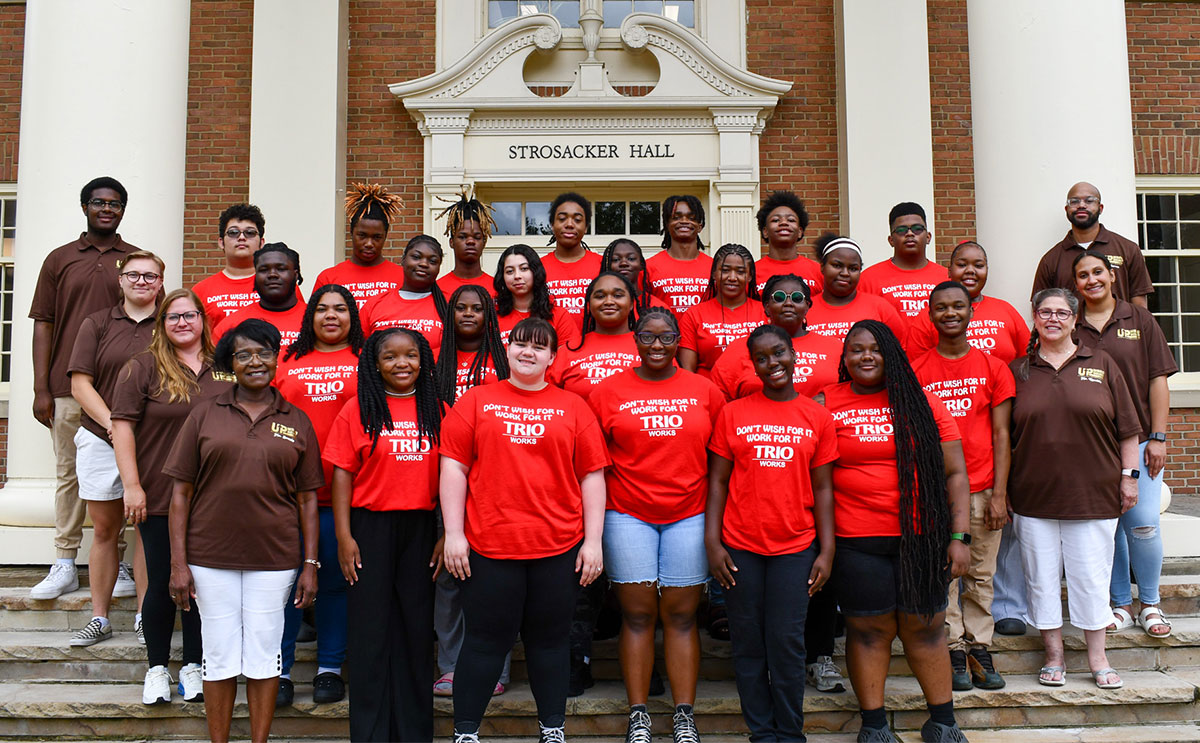 Photo of Trio Upward Bound Students at Bold & Gold Parade