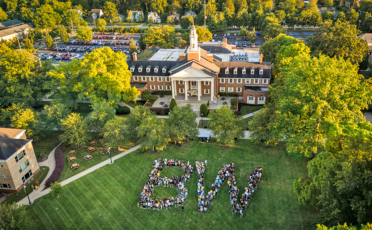 Aerial photo of BW and students