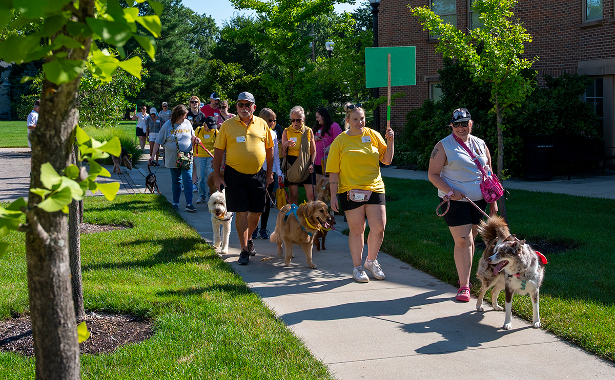 BW Bark Walk 2025