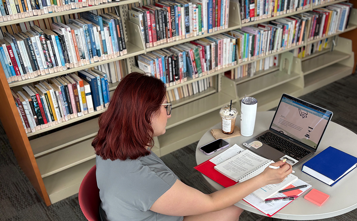 English major Maria Vurbic doing remote internship at library
