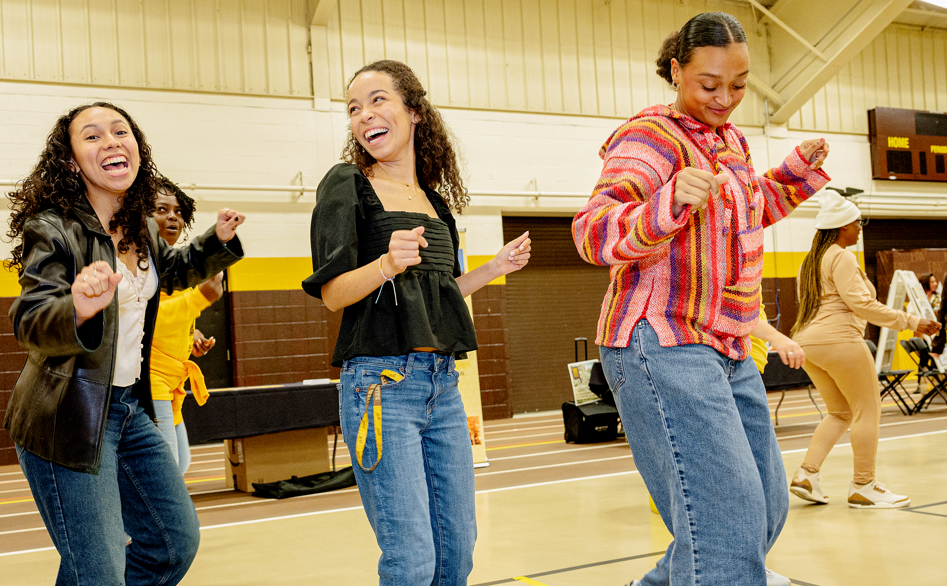 BW parent-family-weekend-dancing at tailgate