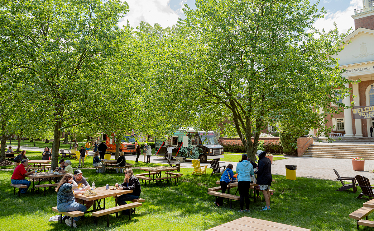 Alumni Weekend food trucks