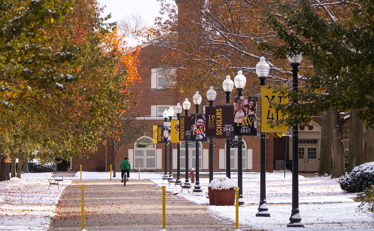 BW Grand St. walkway in winter