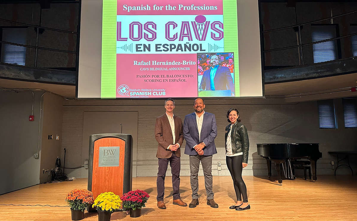Spanish faculty Dr. Matthew Feinberg (left) and Dr. Karen Barahona (right) with Spanish broadcaster Rafael Hernández Brito (center) at BW's Spanish for the Professions Series event.