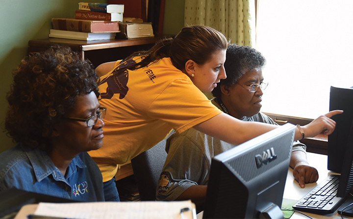 BW student  facilitates computer skills class for seniors.