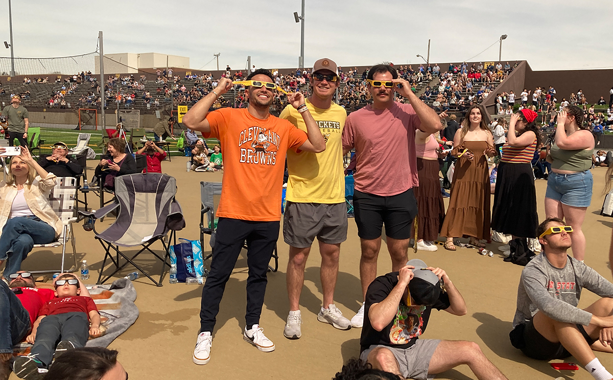 Students at BW's solar eclipse event